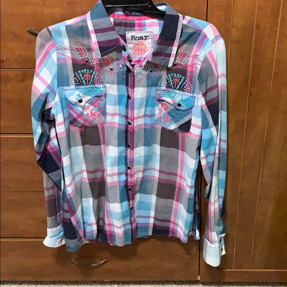 ROAR button down shirt